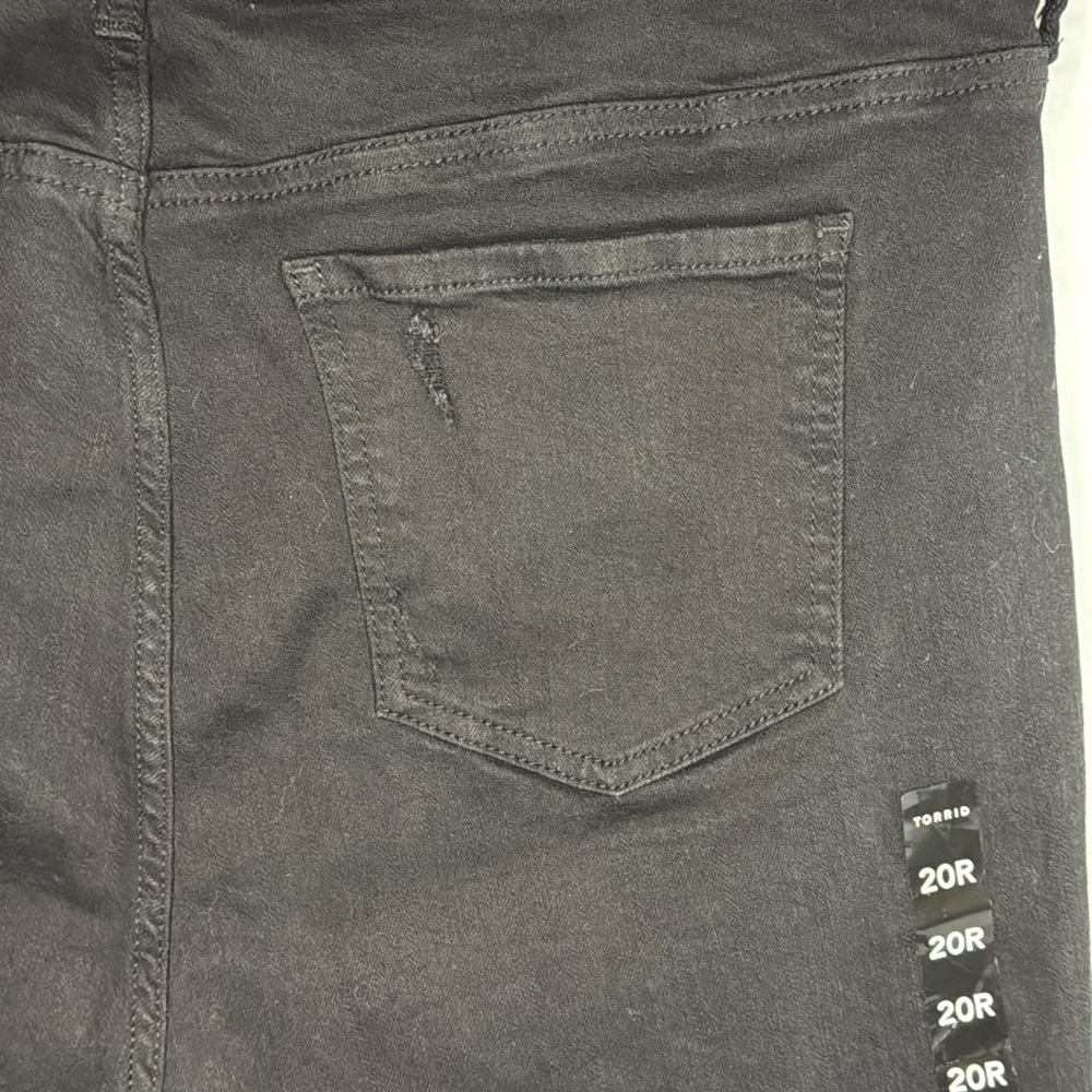 Torrid Jeans Black Skinny High Rise Distressed Stretch in Size 20 NWT - Picture 11 of 16